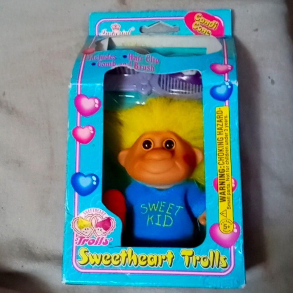 Vintage 1998 Sweetheart Trolls NIB